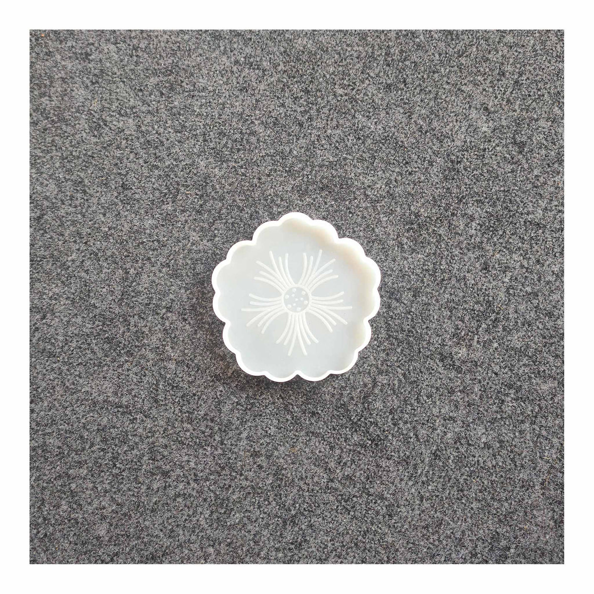 5-Inch Flower Mold
