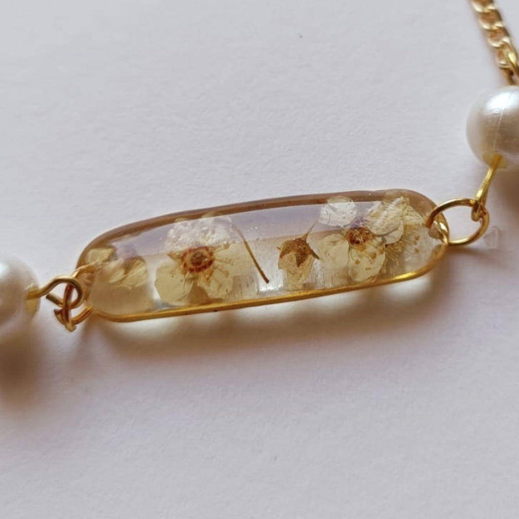 Handcrafted Dainty Resin Botanical Chain Bracelets