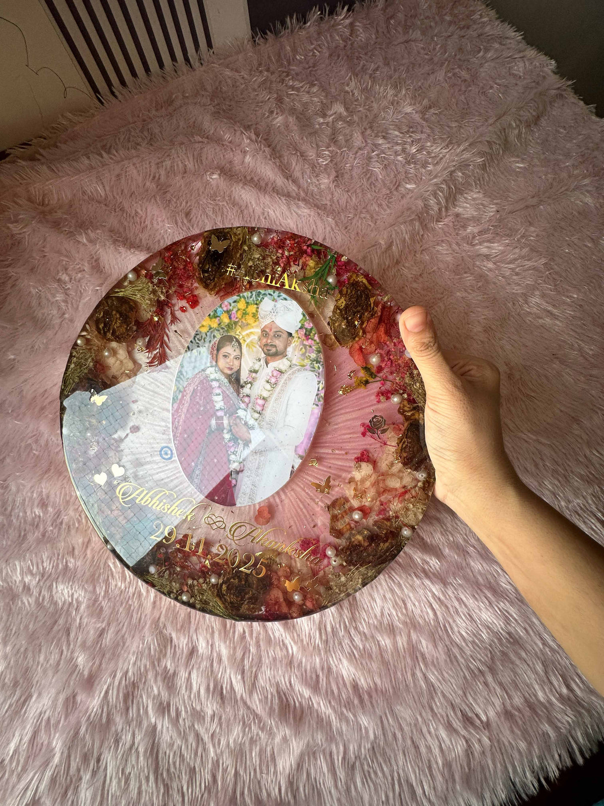 Custom Round Resin Art Frame & Keepsake Plaque
