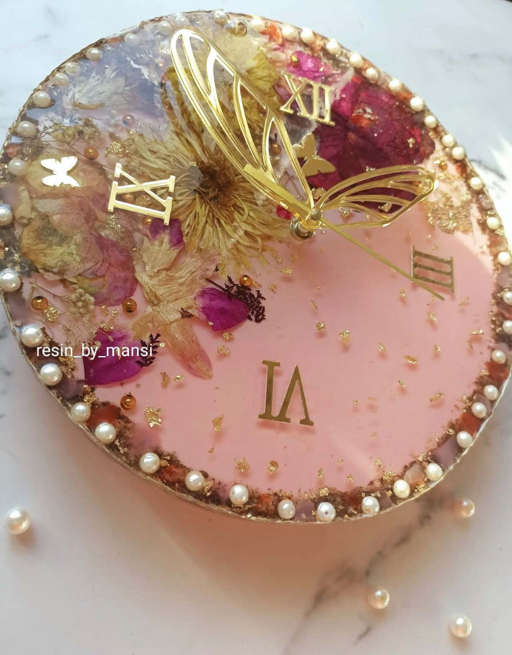 Custom Round Resin Varmala & Flower Preservation Wall Clock