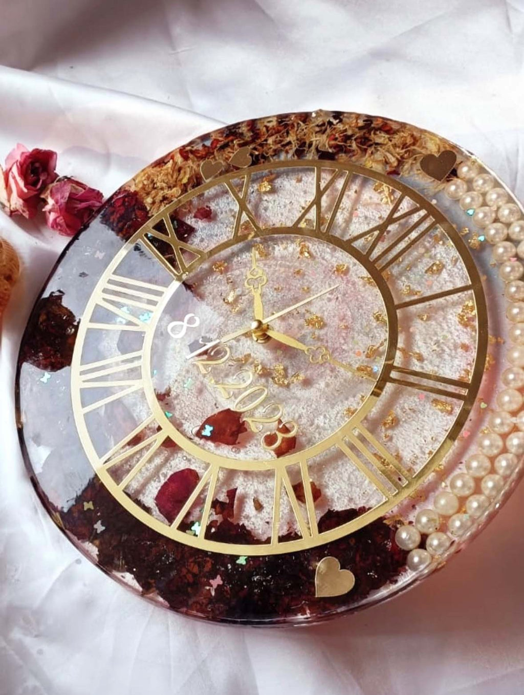 Custom Round Resin Varmala & Flower Preservation Wall Clock