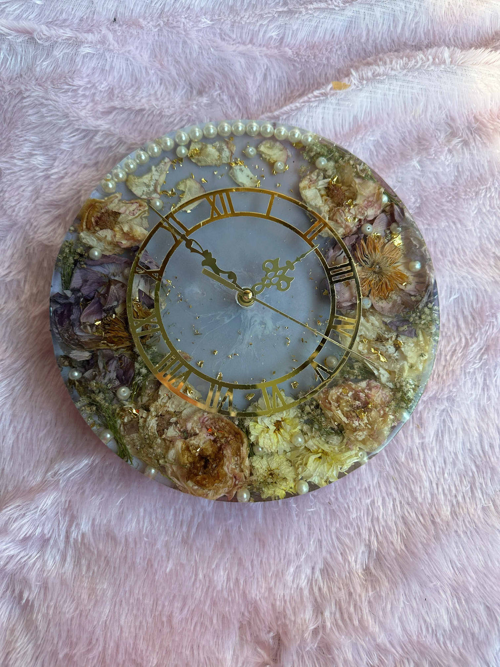 Custom Round Resin Varmala & Flower Preservation Wall Clock